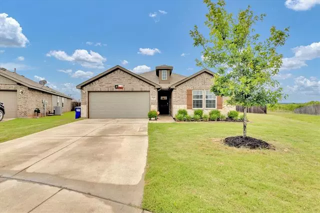 5160 Royal Springs Drive, Forney, TX 75126