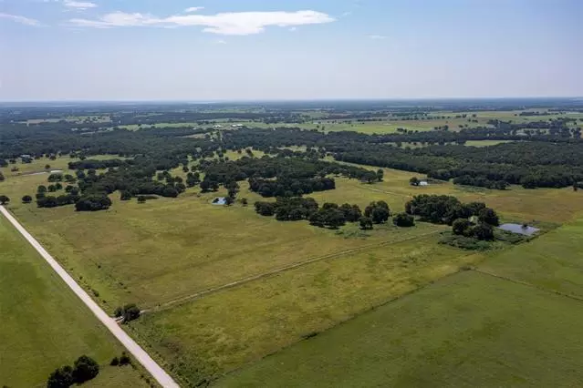 1648 Ham Bates Road, Whitesboro, TX 76273