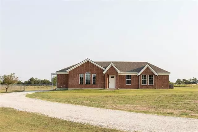 906 Penelope Highway, Hubbard, TX 76648