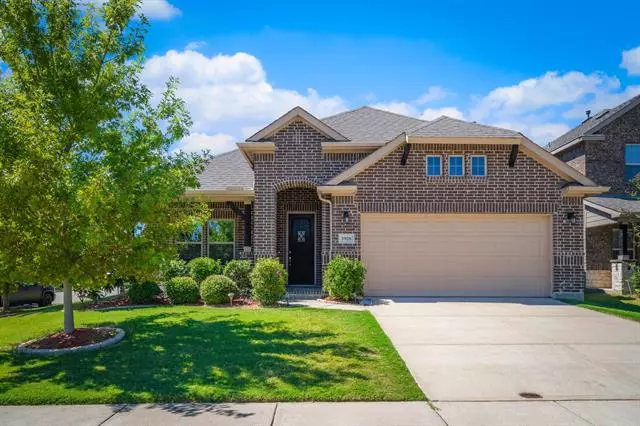 1920 Christopher Creek Drive, Little Elm, TX 75068