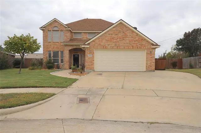 7751 Sunnyview Court, Fort Worth, TX 76137