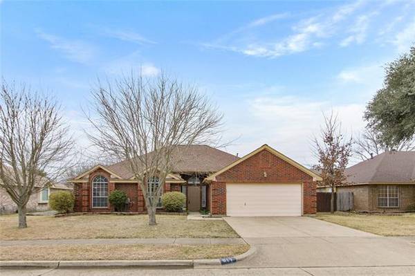 817 McComb Lane, Cedar Hill, TX 75104