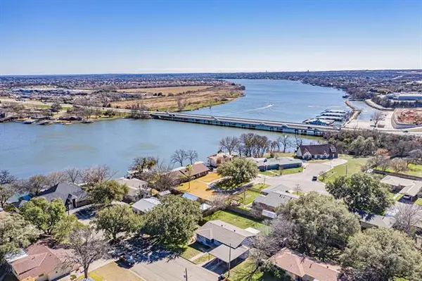 Granbury, TX 76048,605 Crestview Drive