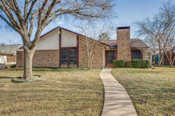 2904 Manchester Drive, Mesquite, TX 75150