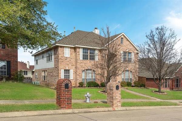 2927 Country Circle, Mesquite, TX 75181