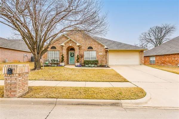 7108 Michael Drive, North Richland Hills, TX 76182