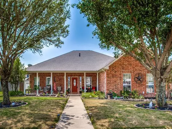 607 Ash Street, Pilot Point, TX 76258