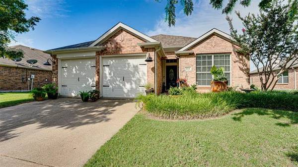 111 Fallen Rock Drive, Waxahachie, TX 75165