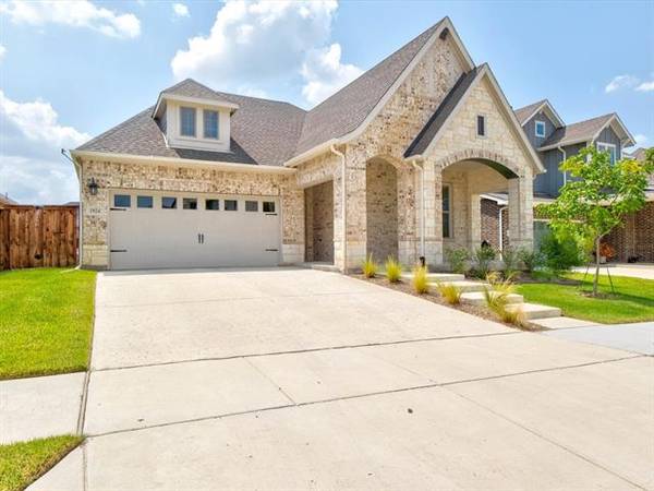 1924 Crested Ridge Road, Aledo, TX 76008