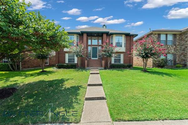 3022 Lois Lane, Rowlett, TX 75088