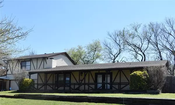 4054 Menzer Road, Fort Worth, TX 76103