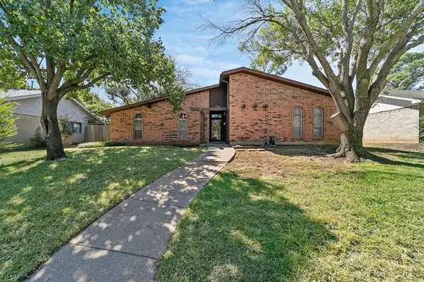 1356 Cherry Hill Lane, Lewisville, TX 75067