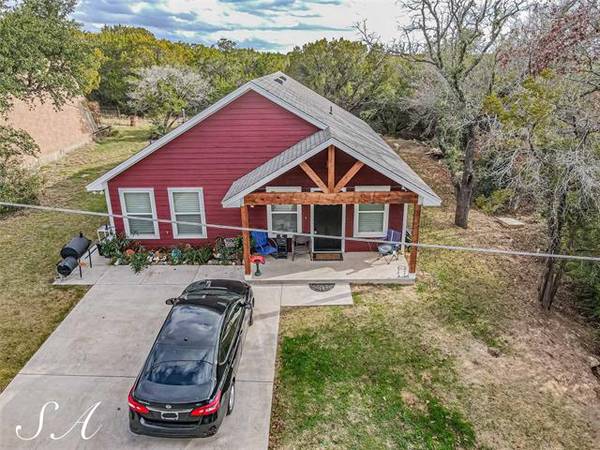 1823 Hidden Valley Road, Granbury, TX 76049