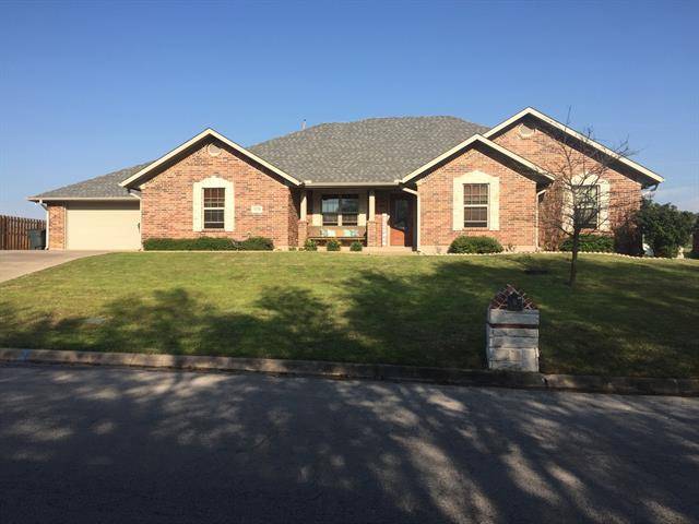 1028 N Elm Street, Muenster, TX 76252