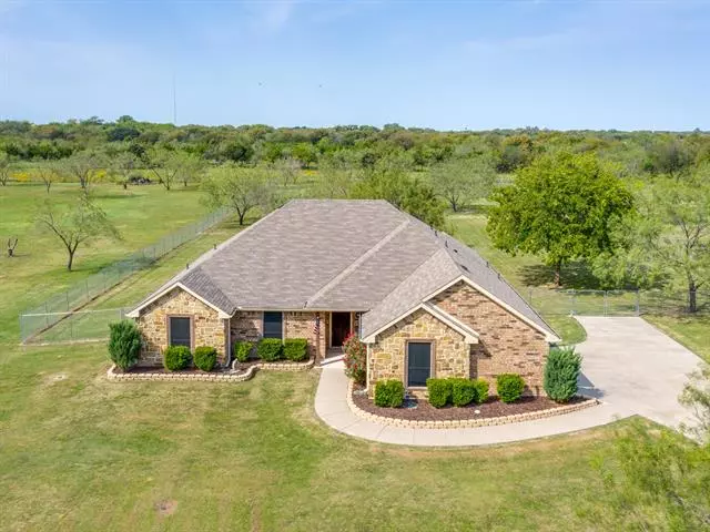 3676 County Road 2208, Greenville, TX 75402