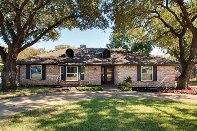 4704 Crestover Court, Haltom City, TX 76117