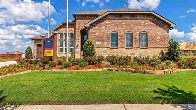 601 OAK GROVE Court, Midlothian, TX 76065