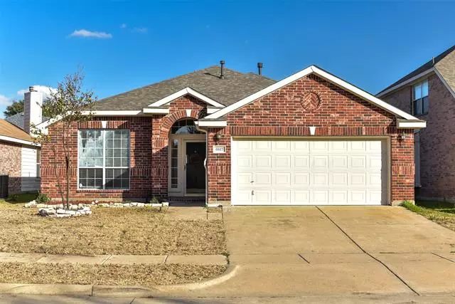 6617 Kinross Drive, Arlington, TX 76002