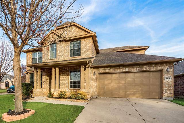 9028 Foxwood Drive, Fort Worth, TX 76244