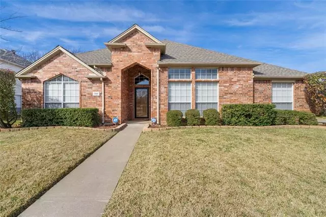 709 Saint Johns Drive, Mansfield, TX 76063