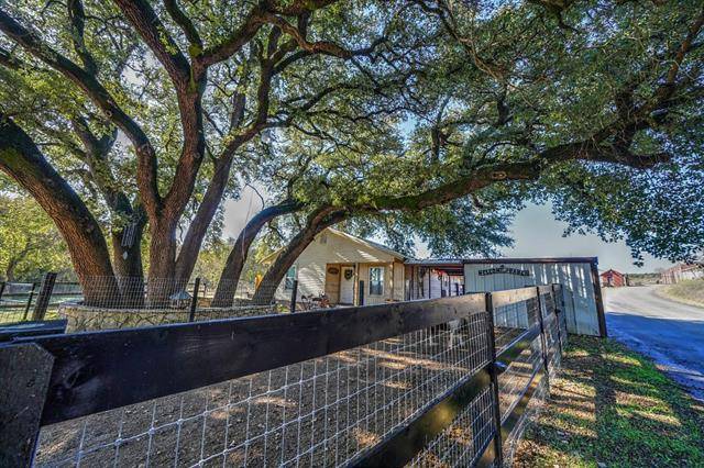 2061 County Road 302, Glen Rose, TX 76043