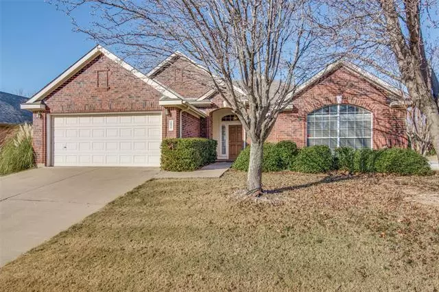 2821 Hollow Ridge Drive, Denton, TX 76210