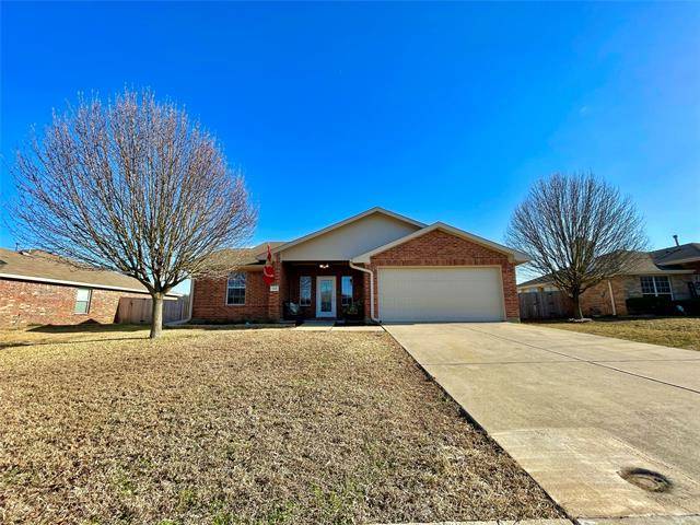 105 Stoney Creek Lane, Terrell, TX 75160