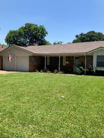 2132 Barbell Lane, Fort Worth, TX 76111