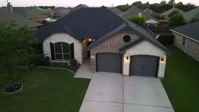 119 Honeysuckle Lane, Waxahachie, TX 75165