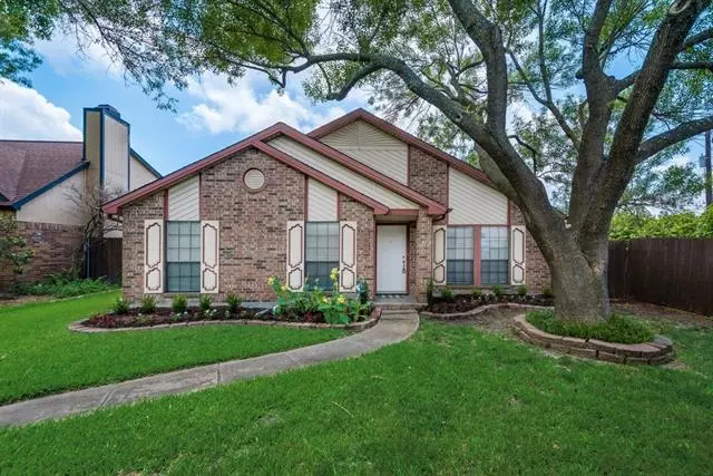 1806 Valley Glen Court, Garland, TX 75040