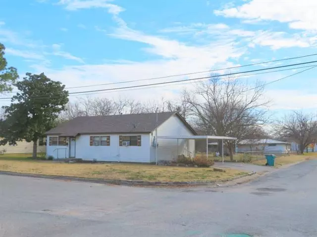 Bowie, TX 76230,1401 Nugent Street