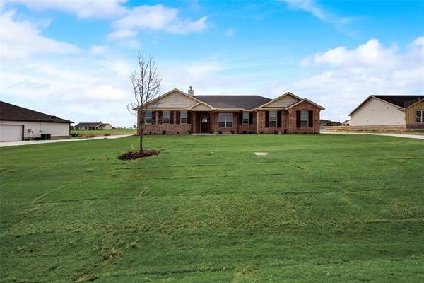 157 Oak Grove Drive, Rhome, TX 76078