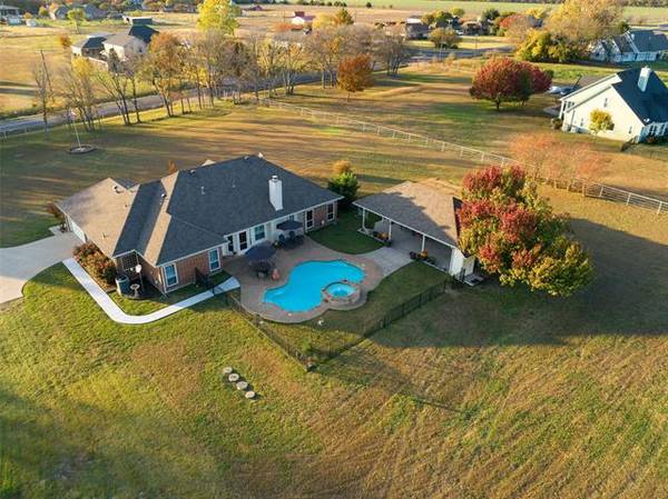 11515 County Road 483, Lavon, TX 75166