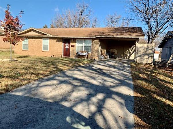 231 Hillcrest Drive, Nocona, TX 76255