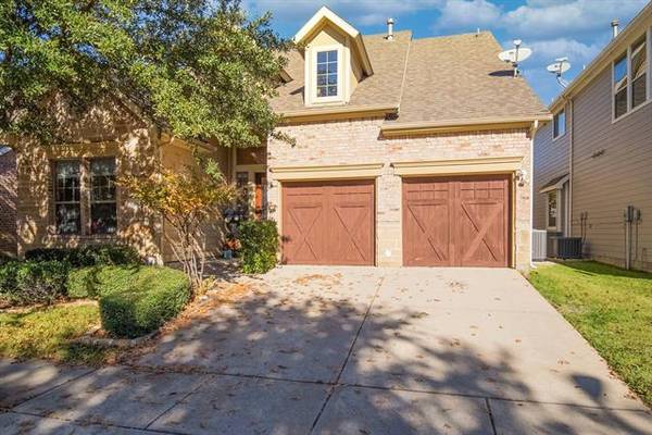 802 Kodiak Circle, Euless, TX 76039