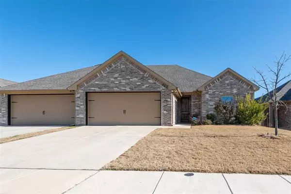 Granbury, TX 76049,521 Landry Court