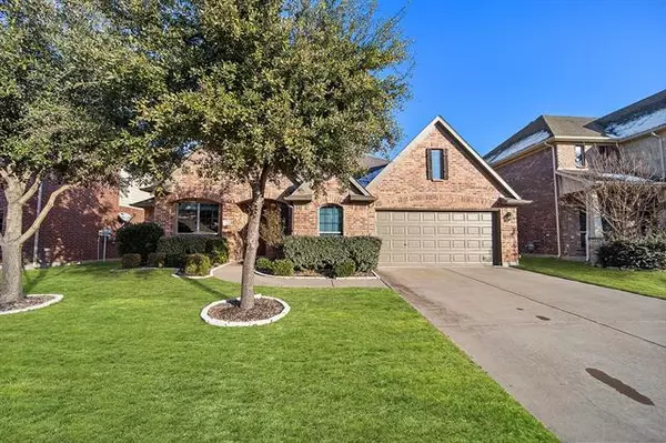 913 Tara Drive, Burleson, TX 76028