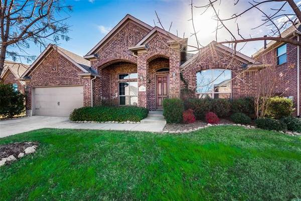 1105 Newchester Drive, Roanoke, TX 76262