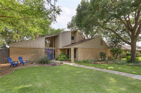 6802 Saint Anne Street, Dallas, TX 75248