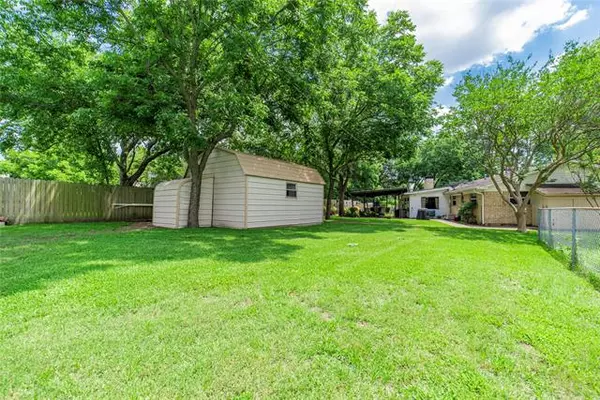 Terrell, TX 75160,106 Poinsetta Circle