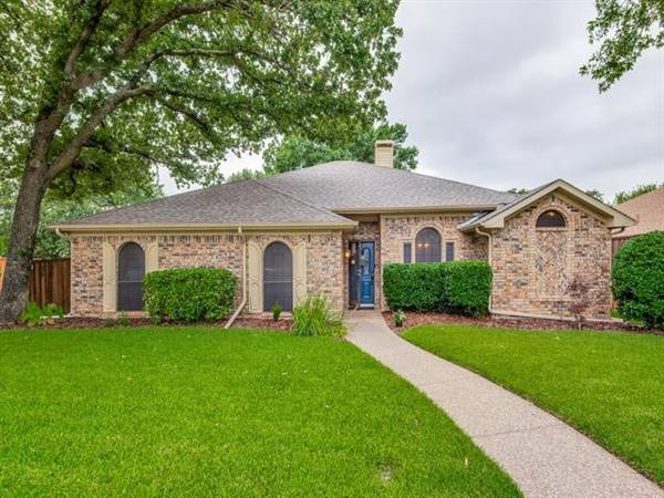 1940 Hidden Trail Drive, Lewisville, TX 75067