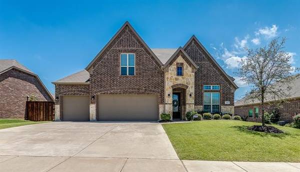 572 Lake Bluff Avenue, Oak Point, TX 75068