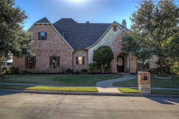 2 Raven Circle, Heath, TX 75032