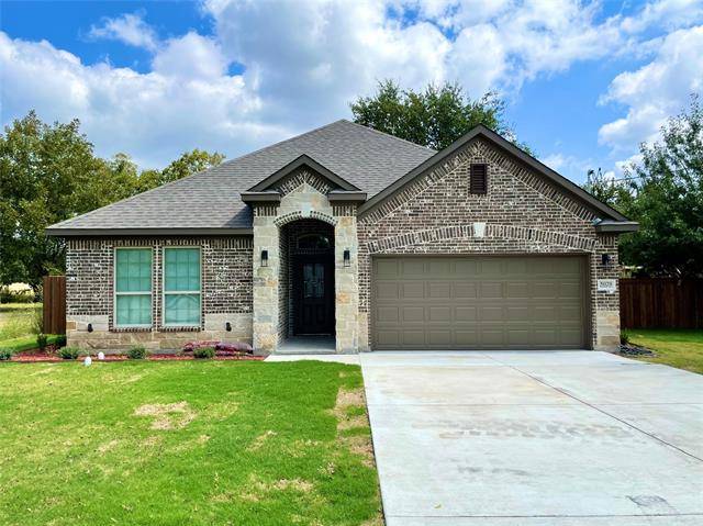 5028 Garden Drive, Wilmer, TX 75172