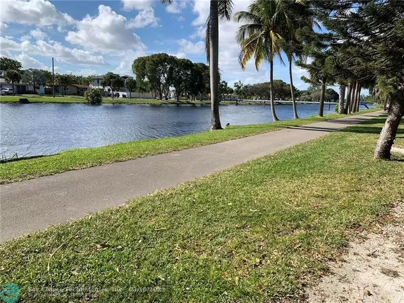 North Miami Beach, FL 33162,1145 NE 180th St