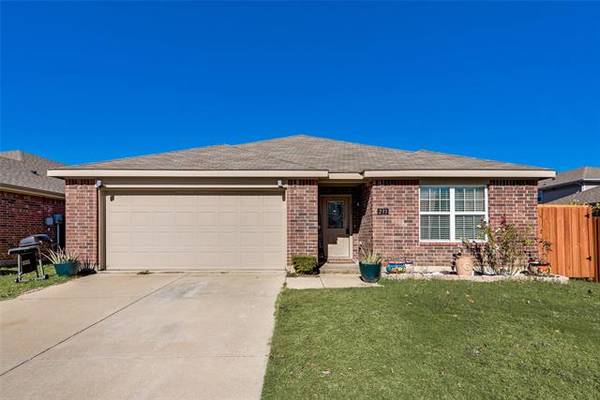 233 Billy Wickliffe Drive, Wilmer, TX 75172