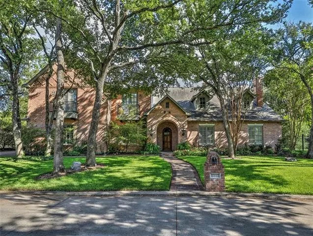 6105 Laurel Valley Court, Fort Worth, TX 76132