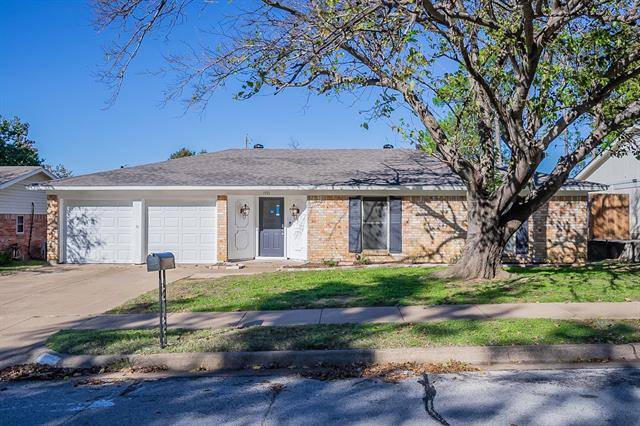 1921 Memphis Drive, Bedford, TX 76022