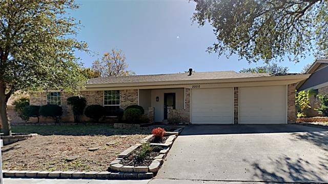 2000 Memphis Drive, Bedford, TX 76022