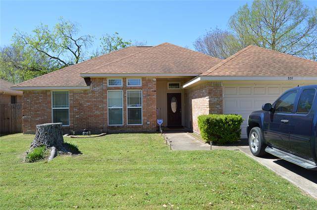 809 Linda Drive, Terrell, TX 75160